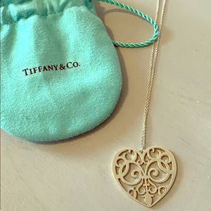 Tiffany’s sterling silver Paloma Picasso necklace